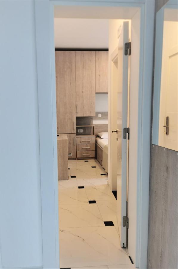 Hotel Montenino بار المظهر الخارجي الصورة