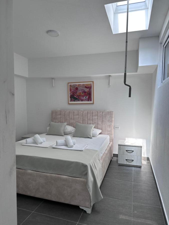 Hotel Montenino بار المظهر الخارجي الصورة